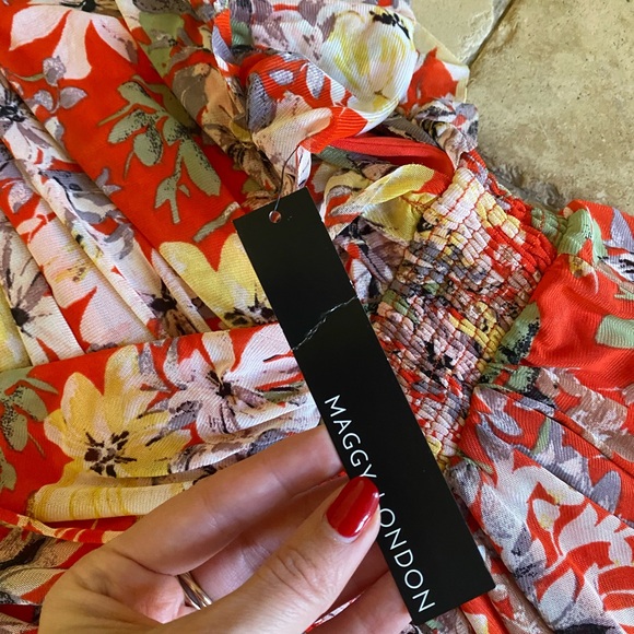 NWT Maggy London Red Floral Ruffle Bohemian Travel Tropical Hawaiian Dress 10 - Picture 8 of 8